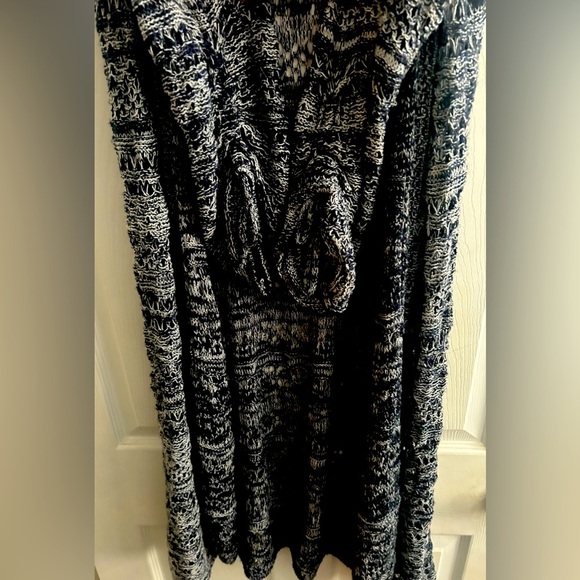 Cato Winter Long or 3/4 sleeve Hooded Cardigan Full Length, sz XL - Picture 3 of 4